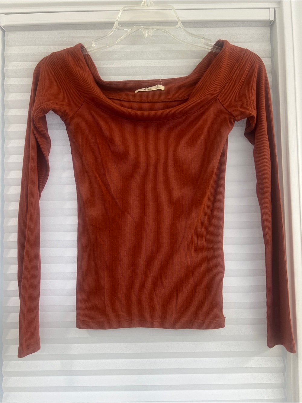 Hollister Rust Off-Shoulder Ribbed Long Sleeve Top